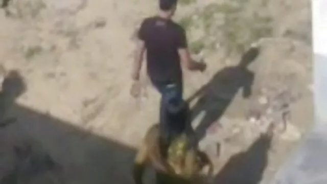 آماتور fucks برای پول کوس کون لز نقد