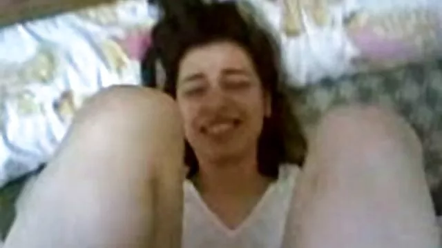 بیش از حد بزرگ فیلم لز هات برای Buttfucking