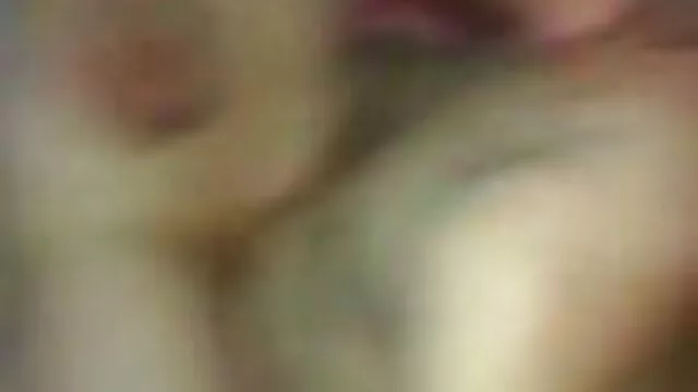 DadCrush ناز نوجوان بیدمشک اجازه می لز کم سن دهد پدر ناپدری لعنت به گربه تنگ او