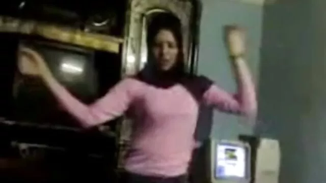 جنی لی در کلاس فیلم لز بدون فیلتر یک پروفسور دیک می گیرد